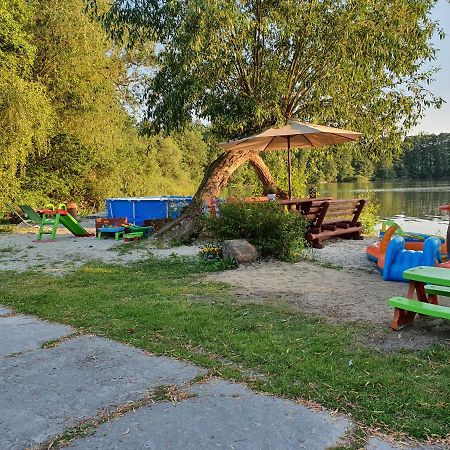 Agroturystyka "Jezioranka" Unichowo Exterior foto