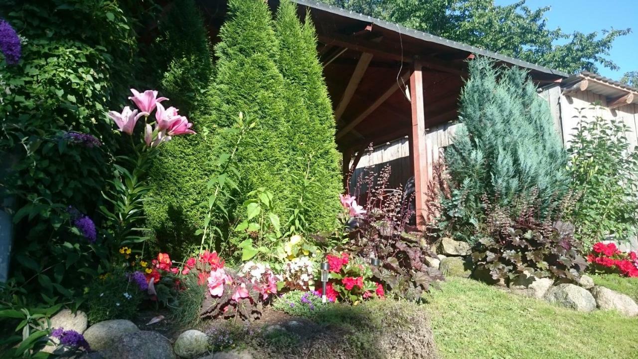 Agroturystyka "Jezioranka" Unichowo Exterior foto